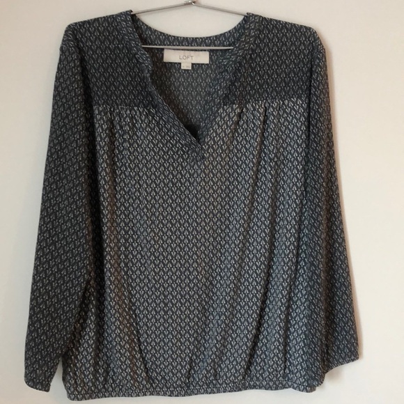 LOFT Shirt 3/4 Length Sleeves Size XS Printed Stretchy Sheer like Sleeves - Picture 2 of 11